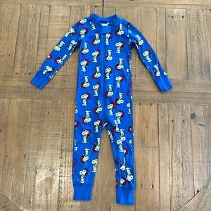 Hanna andersson peanuts Snoopy santa pajamas